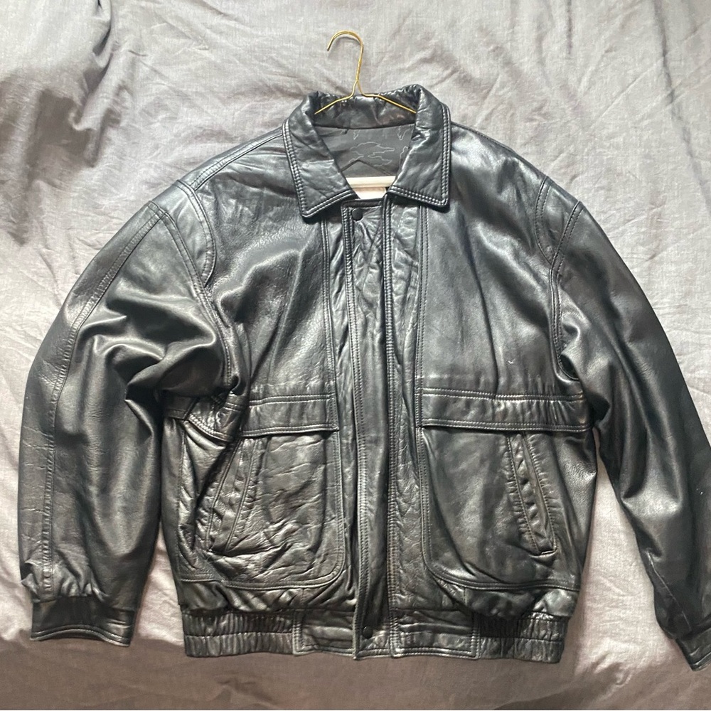 Men's Classic Black Leather Bomber Jacket